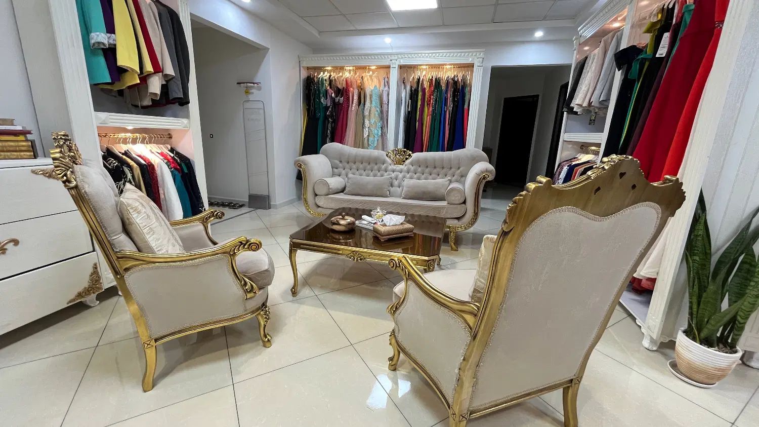 فروش دکوراسیون و مبلمان مزون|مبلمان اداری|تهران,  امام زاده قاسم (نیاوران)|دیوار