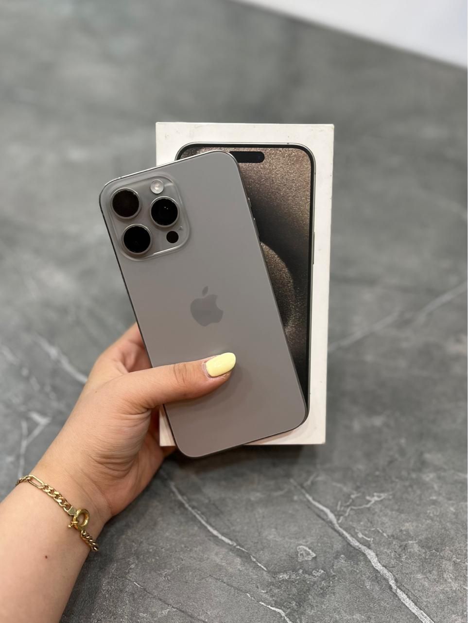 اپل iPhone 15 Pro Max با حافظهٔ ۲۵۶ گیگابایت|موبایل|کرج, گلشهر|دیوار