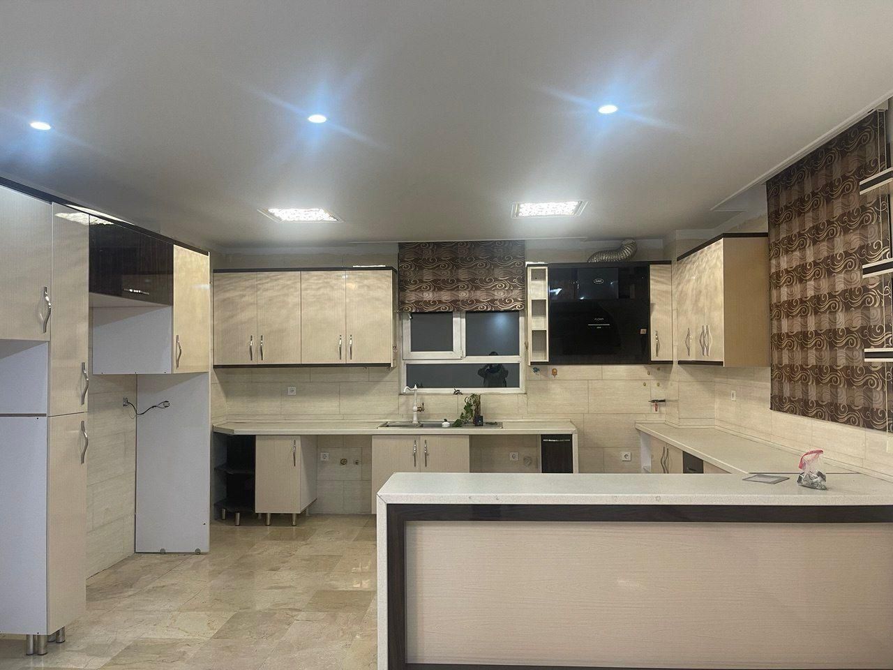 کابینت درجه یک mdf های کلاس با سینک و هود|آب‌چکان و نظم‌دهنده ظروف|تهران, پونک|دیوار
