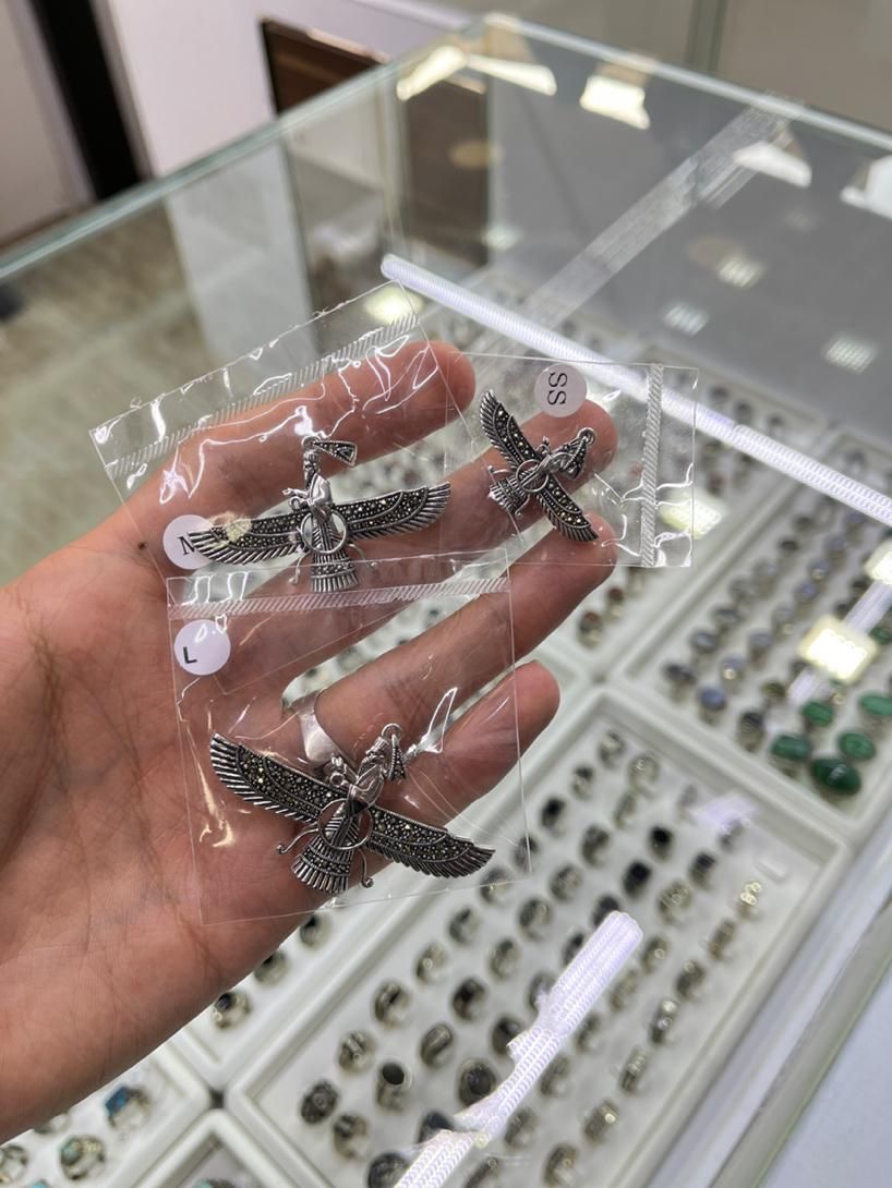 مدال نقره ۹۲۵ مردانه تایلندی|جواهرات|اصفهان, سرچشمه|دیوار