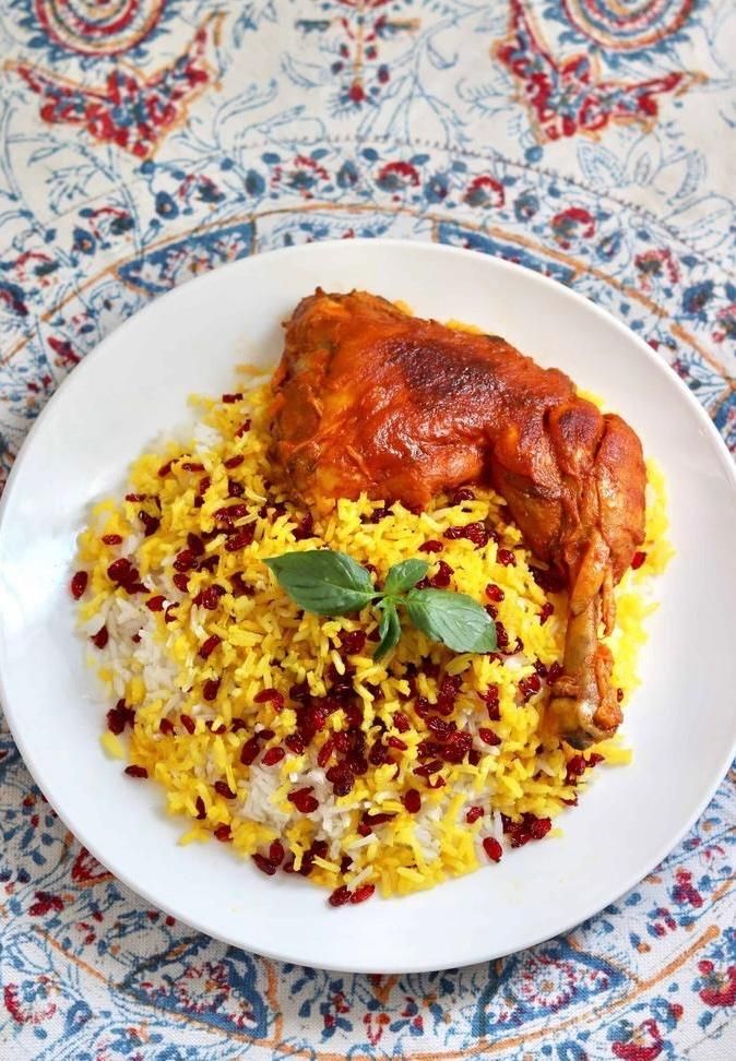 کمک آشپز یا کارگر آشپزخانه +جای خواب+پاداش|استخدام خدمات فروشگاه و رستوران|تهران, جمهوری|دیوار