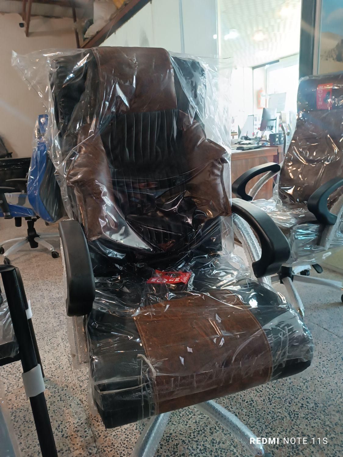 صندلی چروک خفاشی / مدیریت|صندلی و نیمکت|بندر انزلی, ساحل قو|دیوار