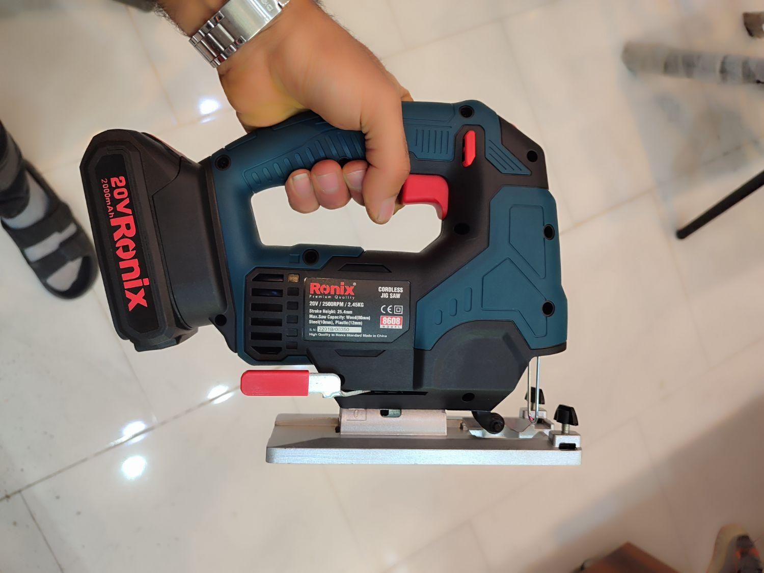 عمود بر شارژی رونیکس ۲۰وات ۲آمپر|ماشین‌آلات صنعتی|بندر ماهشهر, |دیوار