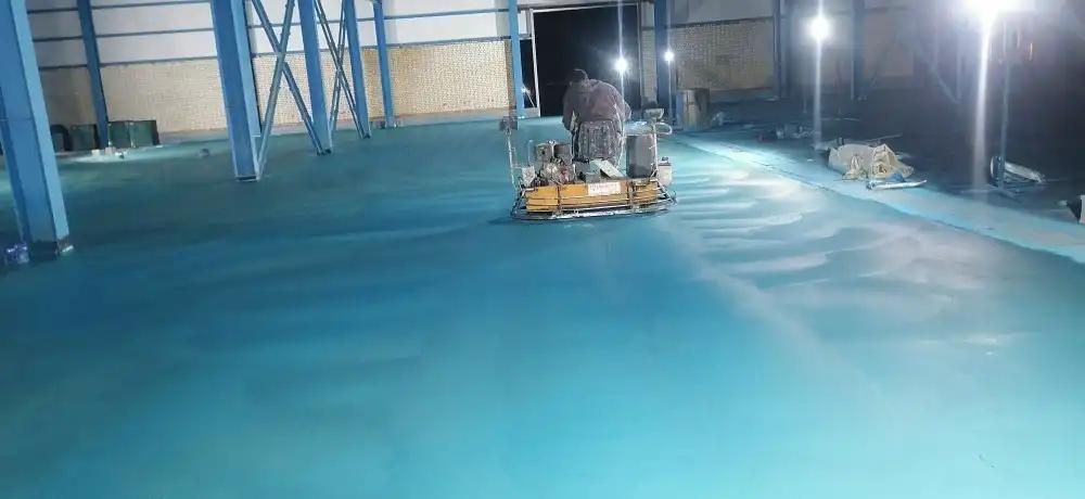 بتن ریزی کف با ماله پروانه ای|خدمات پیشه و مهارت|اراک, |دیوار