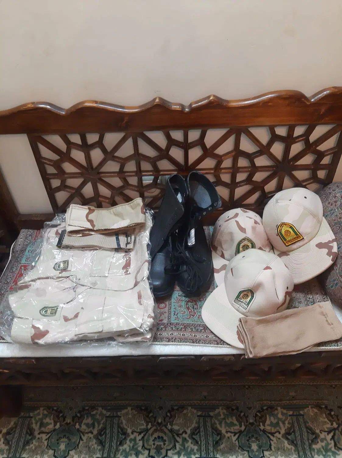 پوتین‌سربازی نو ولباس کامل خدمت نوسایز۴۲|کیف، کفش، کمربند|مشهد, هفده شهریور|دیوار