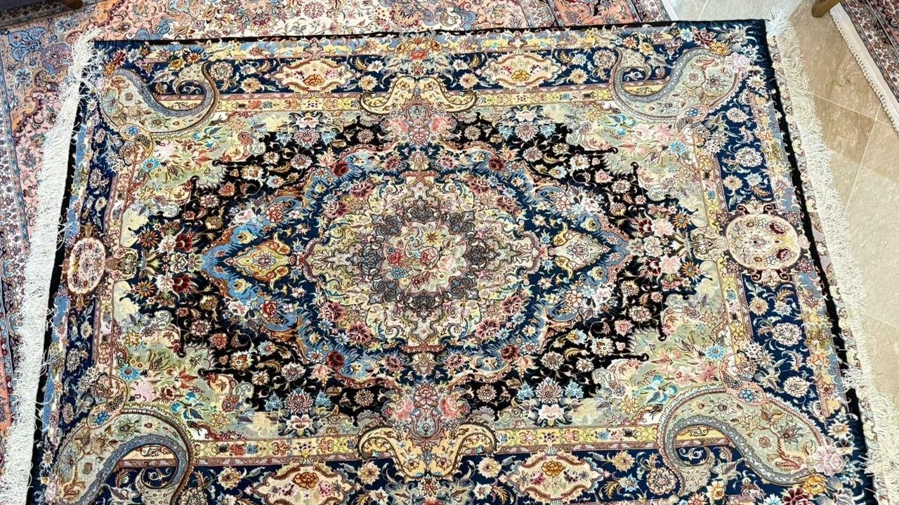 فرش سالاری تبریز  چله وگل ابریشم 60رج|فرش|تهران, شکوفه|دیوار