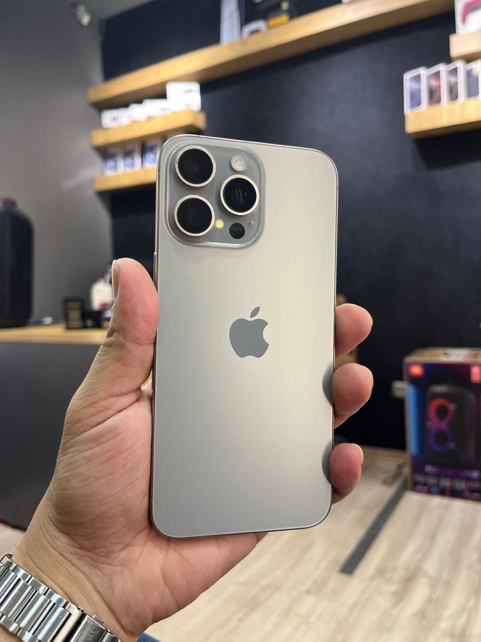 اپل iPhone 15 Pro Max کارکرده با ریجستر|موبایل|تهران, دربند|دیوار