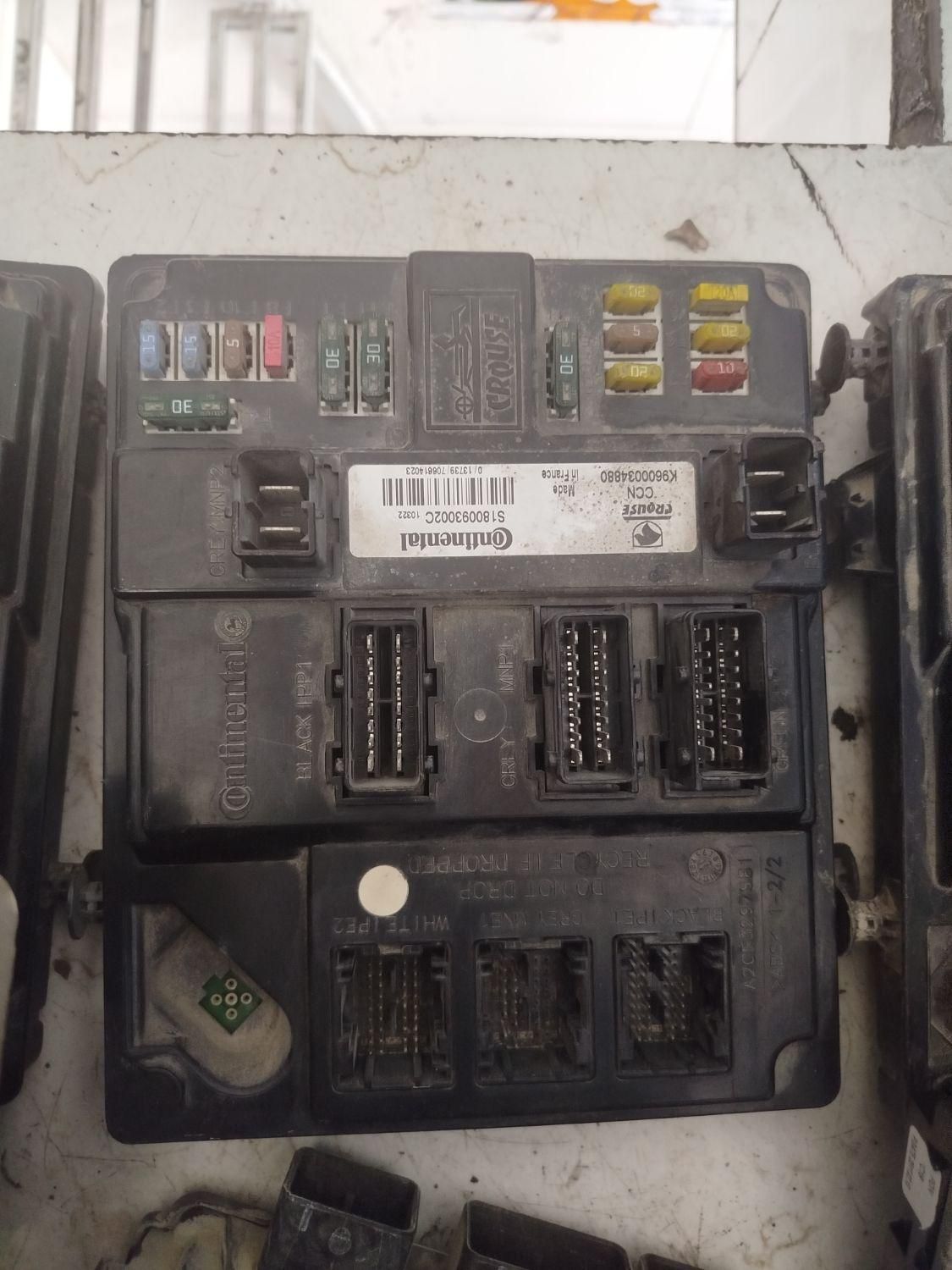 جعبه فیوز ccn کلید شیشه بالابر سمند رانا EL|قطعات یدکی و لوازم جانبی|شیراز, تحویلی|دیوار