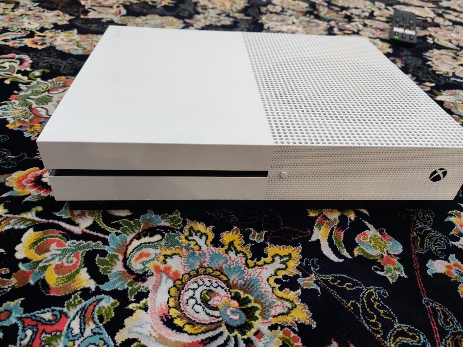 Xbox one s 1TB ( ایکس باکس وان اس یک ترابایت)|کنسول، بازی ویدئویی و آنلاین|قرچک, |دیوار