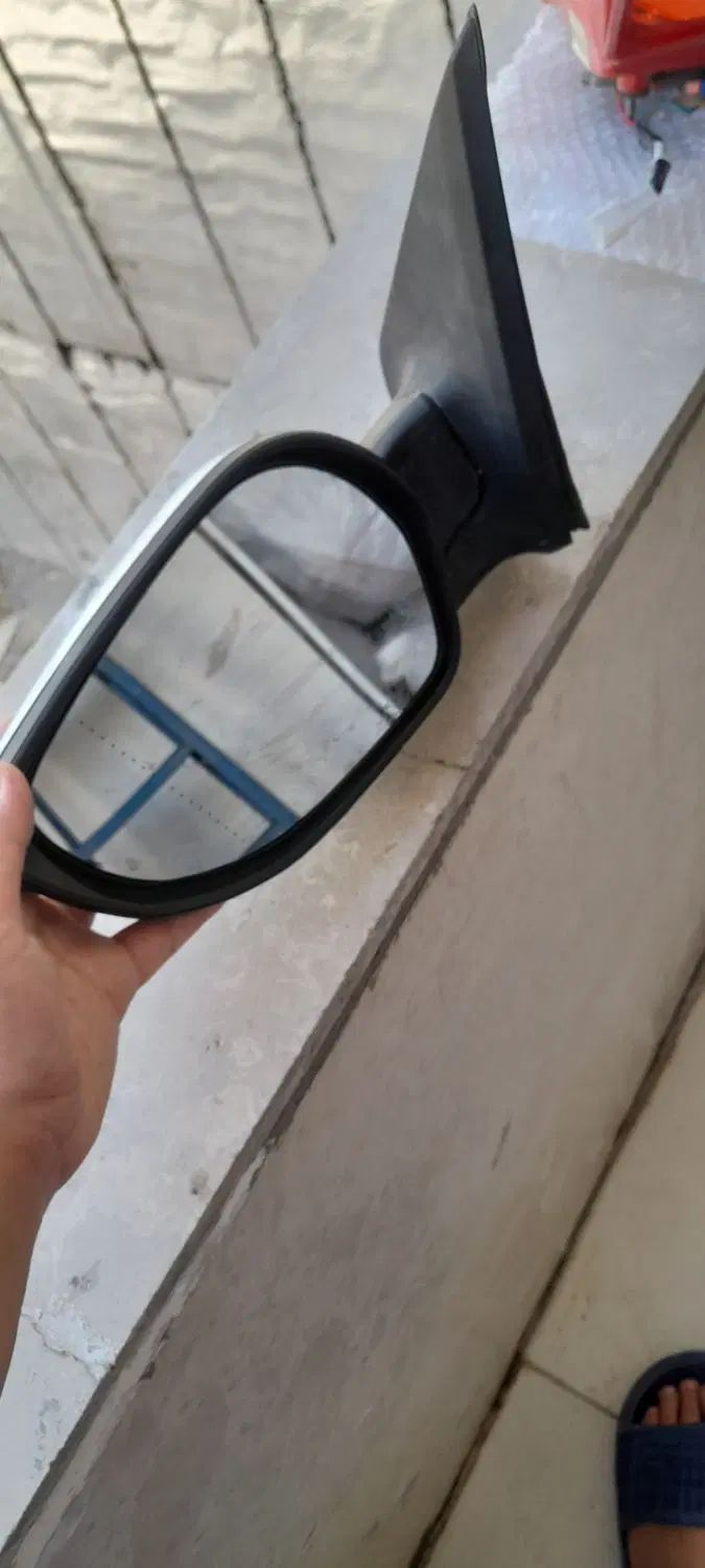چراغ عقب کوییک سالم سمت راننده وآینه بغل کوییک.چپ|قطعات یدکی و لوازم جانبی|کرمانشاه, |دیوار