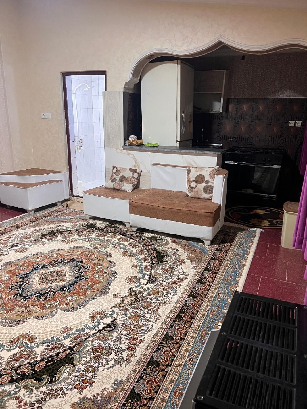 سوییت تمیز یک خوابه داخل شهر رامسر|اجارهٔ کوتاه‌مدت ویلا و باغ|رامسر, |دیوار