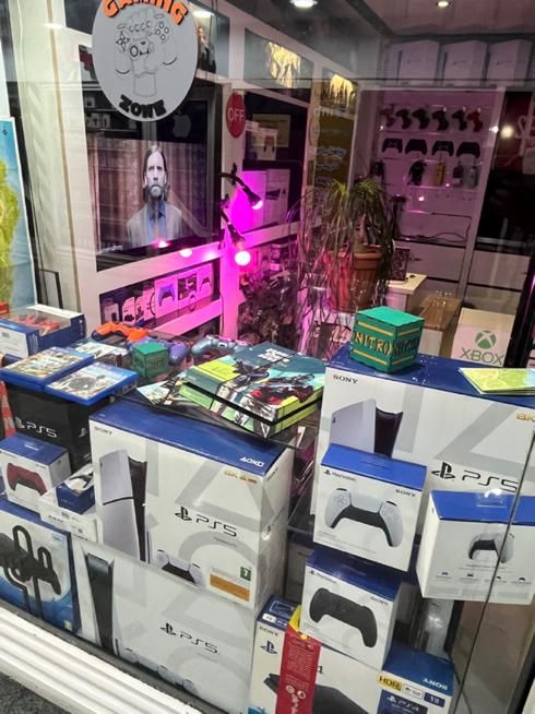 ماشینیCTR4PS5بازی کرش قابلنصب بر ps4|کنسول، بازی ویدئویی و آنلاین|تهران, کوی فردوس|دیوار