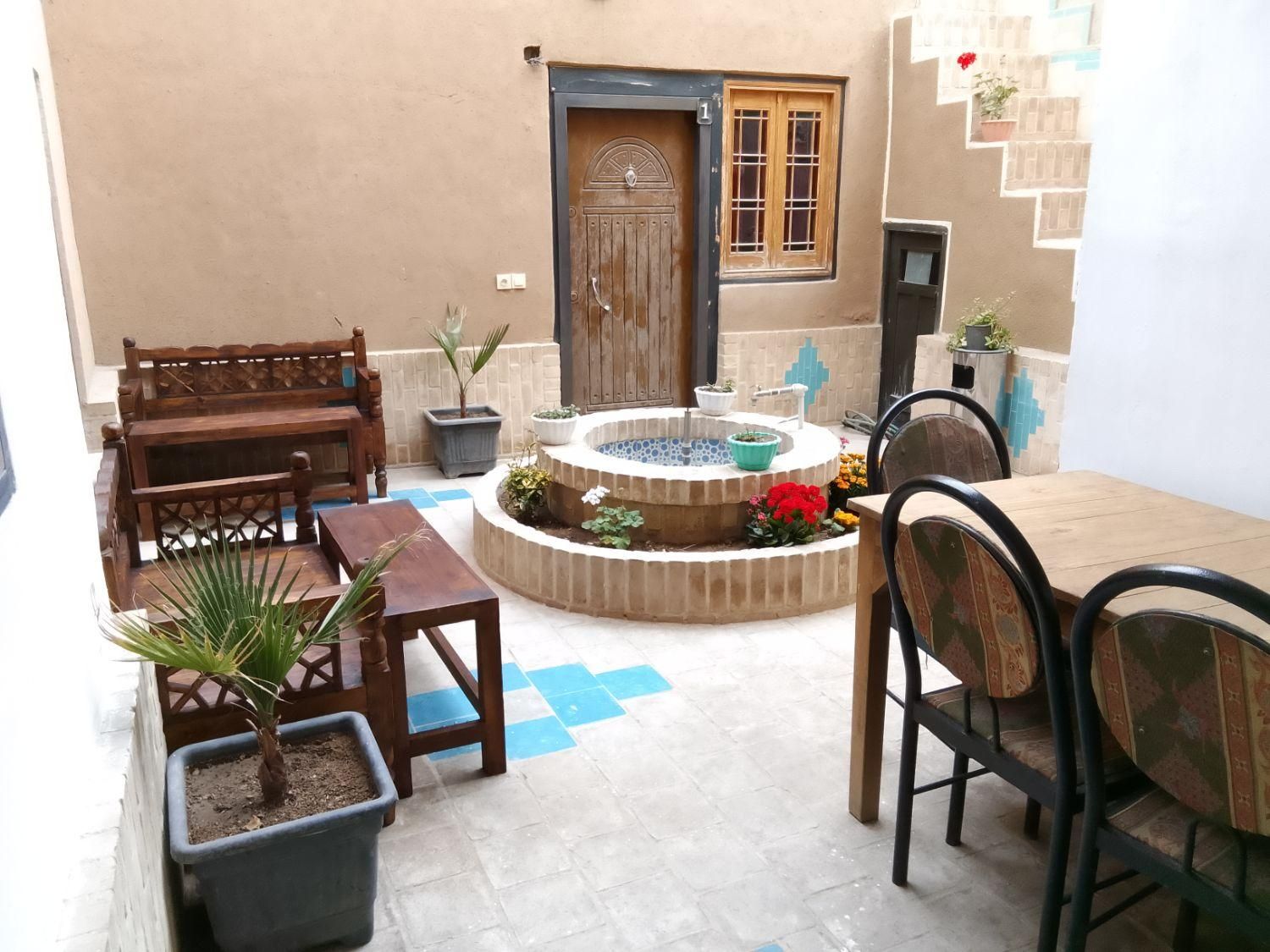 اقامتگاه سنتی با 4 اتاق مستقل|اجارهٔ کوتاه‌مدت آپارتمان و سوئیت|یزد, |دیوار