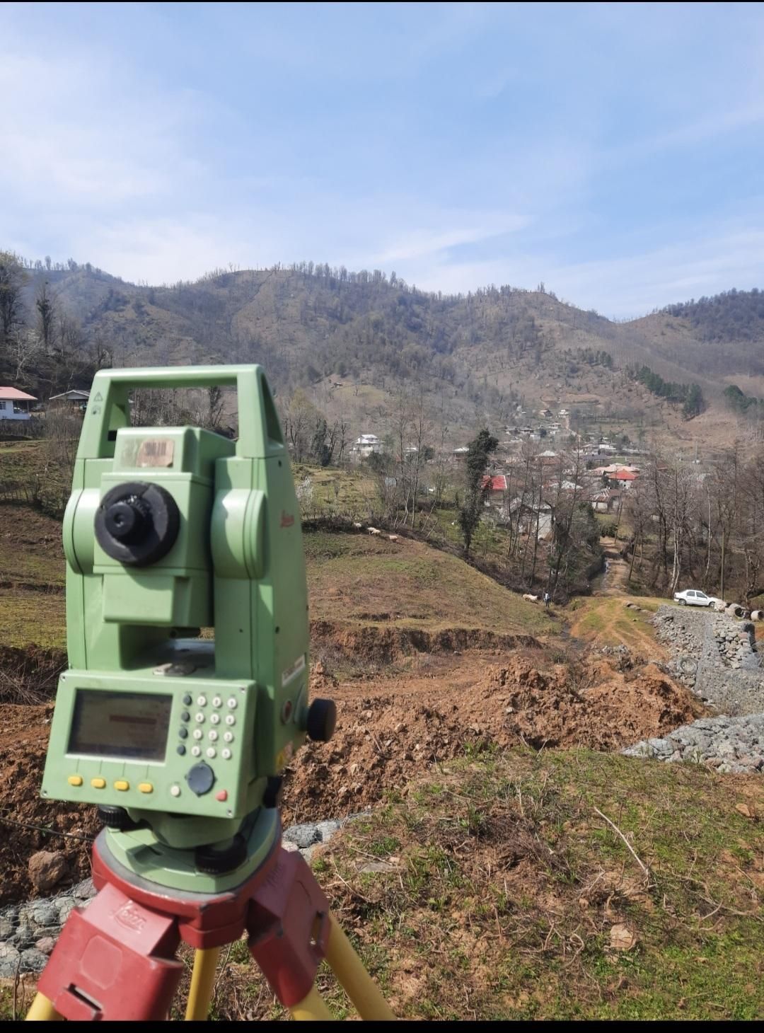 نقشه برداری شمیم(سیماک و کدیکتاوسندو پروانه ساخت)|خدمات پیشه و مهارت|صومعهسرا, |دیوار