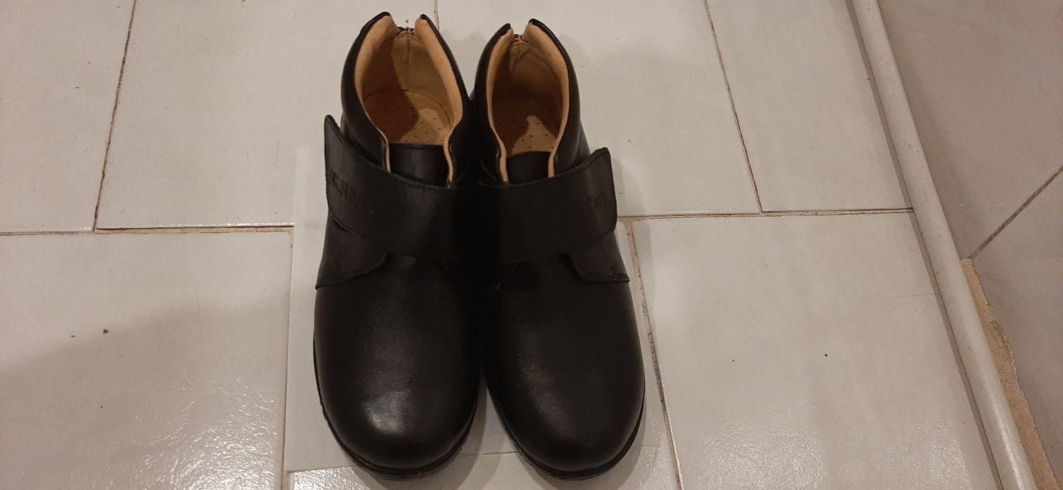 کفشِ چرمِ دکتر شول|کیف، کفش، کمربند|تهران, تهرانپارس غربی|دیوار