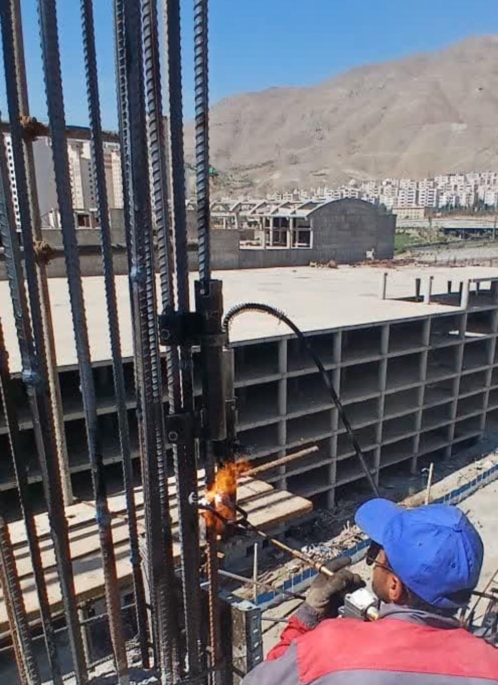 کارگر ساده جوش سر به سر|استخدام معماری، عمران و ساختمانی|تهران, شهرک ولیعصر جنوبی|دیوار