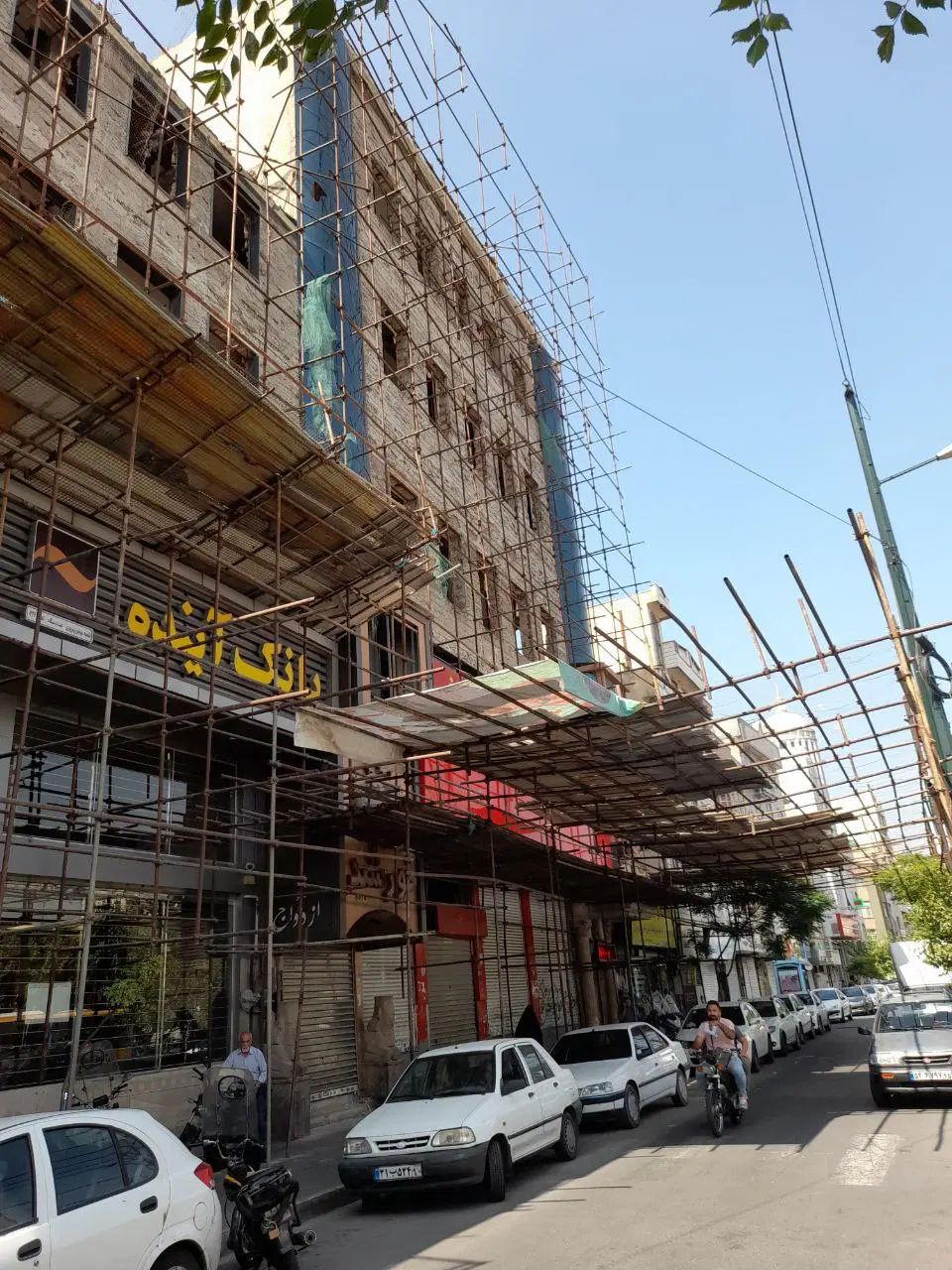 انجام کلیه کارهای داربست در تمام نقاط تهران|خدمات پیشه و مهارت|تهران, زعفرانیه|دیوار