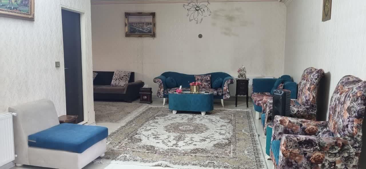 اجاره روزانه باغ ویلا دوبلکس استخر سرپوشیده|اجارهٔ کوتاه‌مدت ویلا و باغ|شهریار, |دیوار