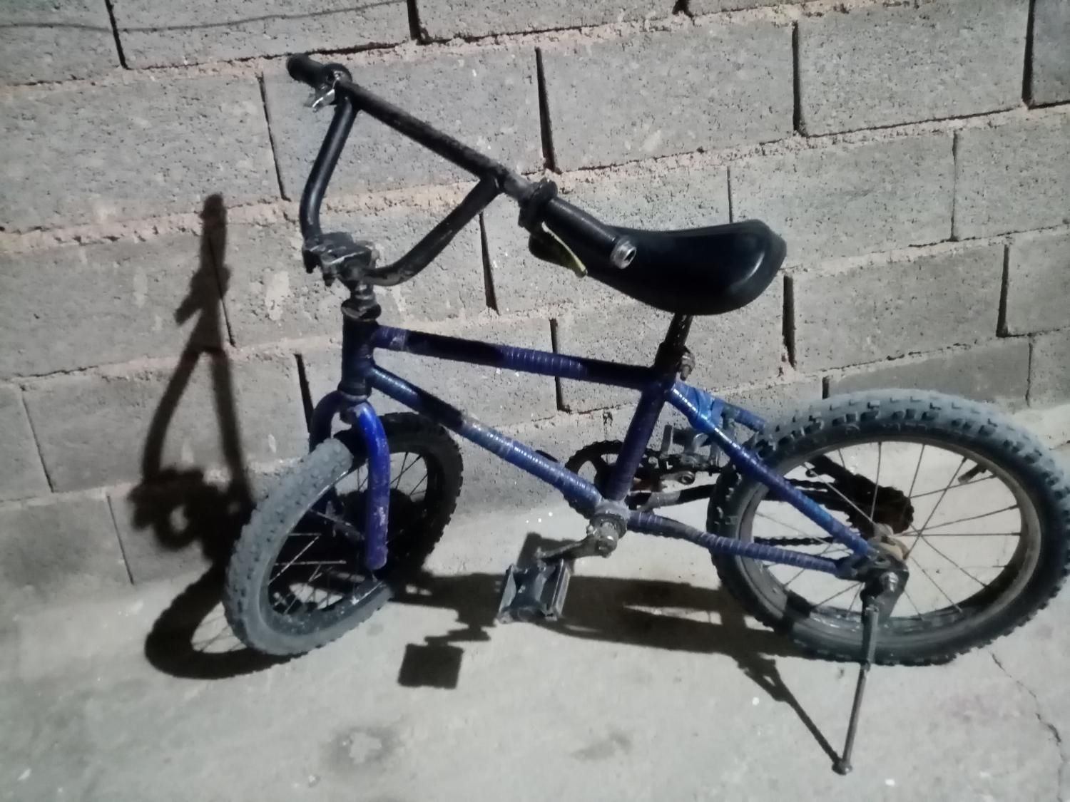 دوچرخه 16|دوچرخه، اسکیت، اسکوتر|تربت جام, میان جام|دیوار