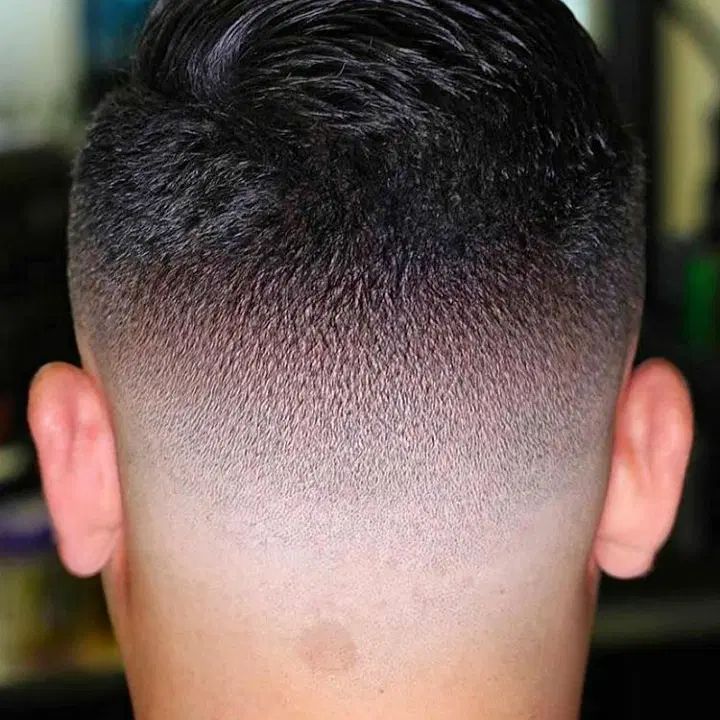 دعوت به همکاری آرایشگرمردانه(در قلب بازار شهرری)|استخدام درمانی، زیبایی، بهداشتی|ری, سرتخت|دیوار