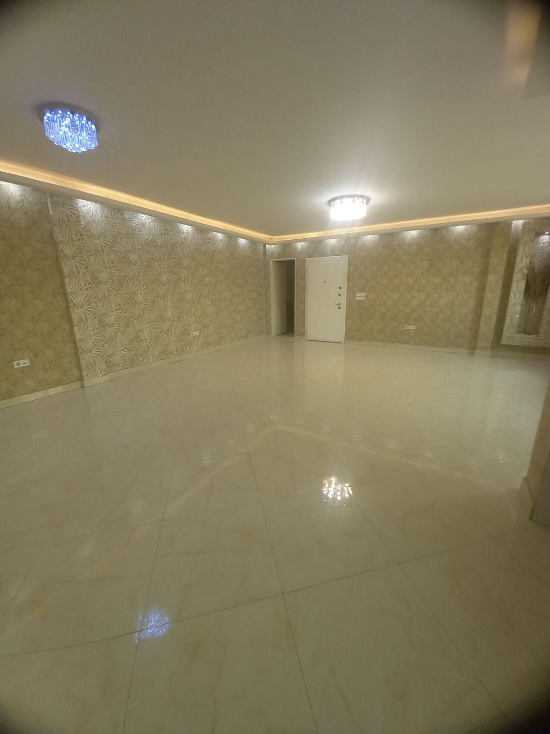 آپارتمان ۹۵ متری /۲خواب/قاب میدان ۱۱|اجارهٔ آپارتمان|تهران, دردشت|دیوار