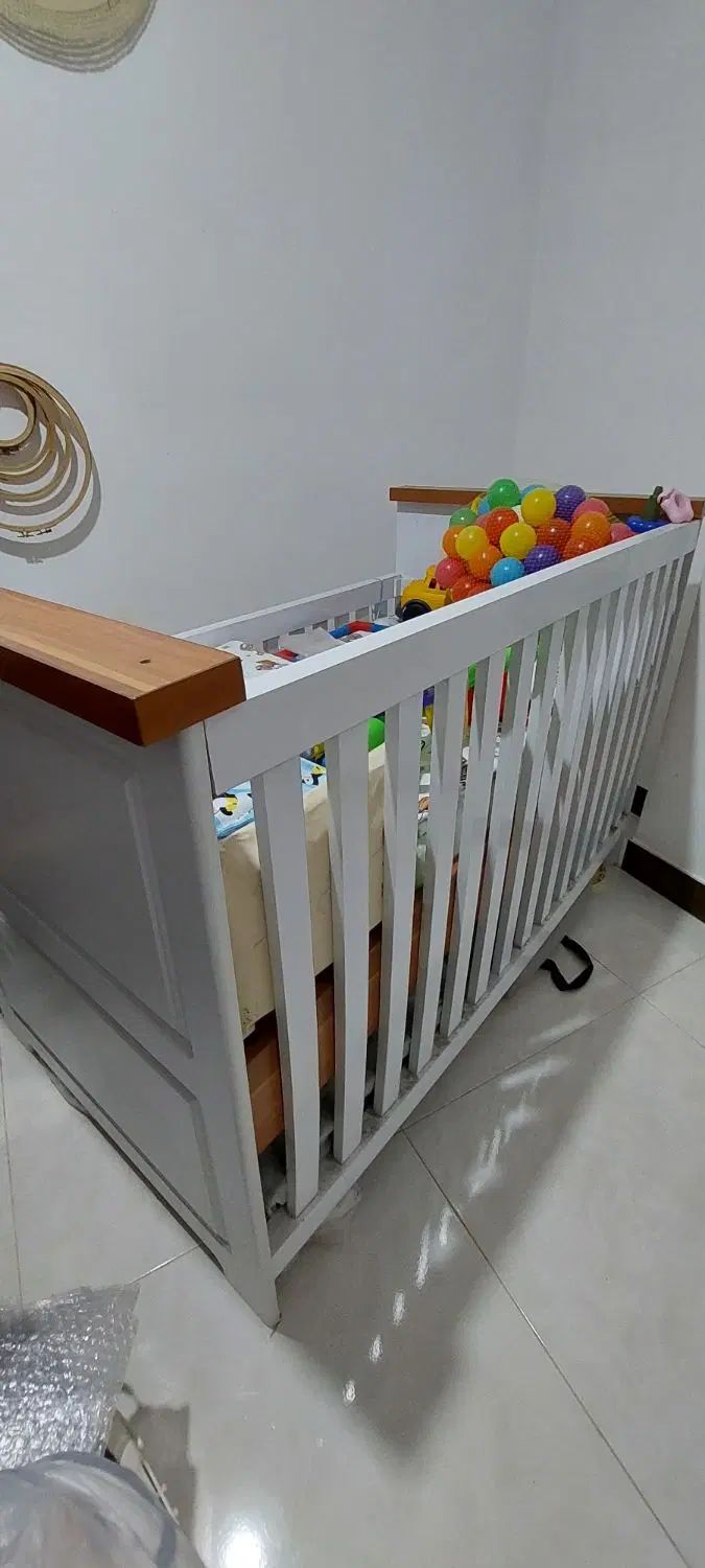 تخت خواب کودک|تخت و صندلی بچه|رشت, آزادگان|دیوار