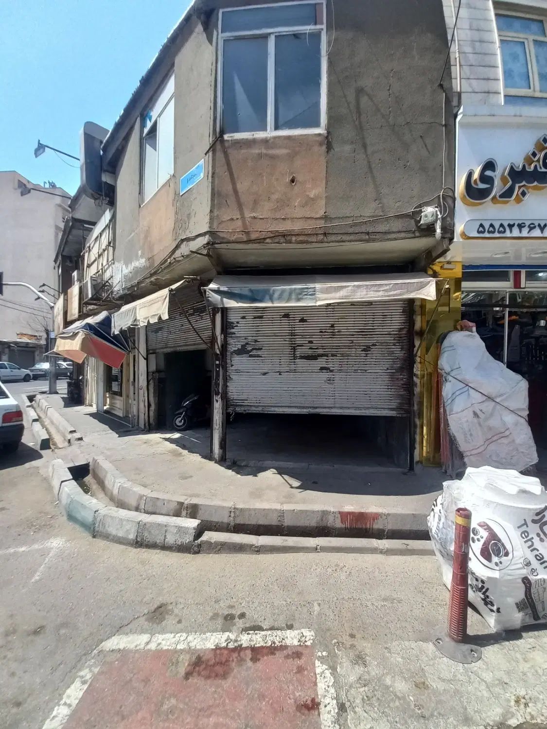 ۲۴متر مغازه بر خیابان اصلی لطیفی دو نبش پرتردد|اجارهٔ مغازه و غرفه|تهران, اسفندیاری|دیوار