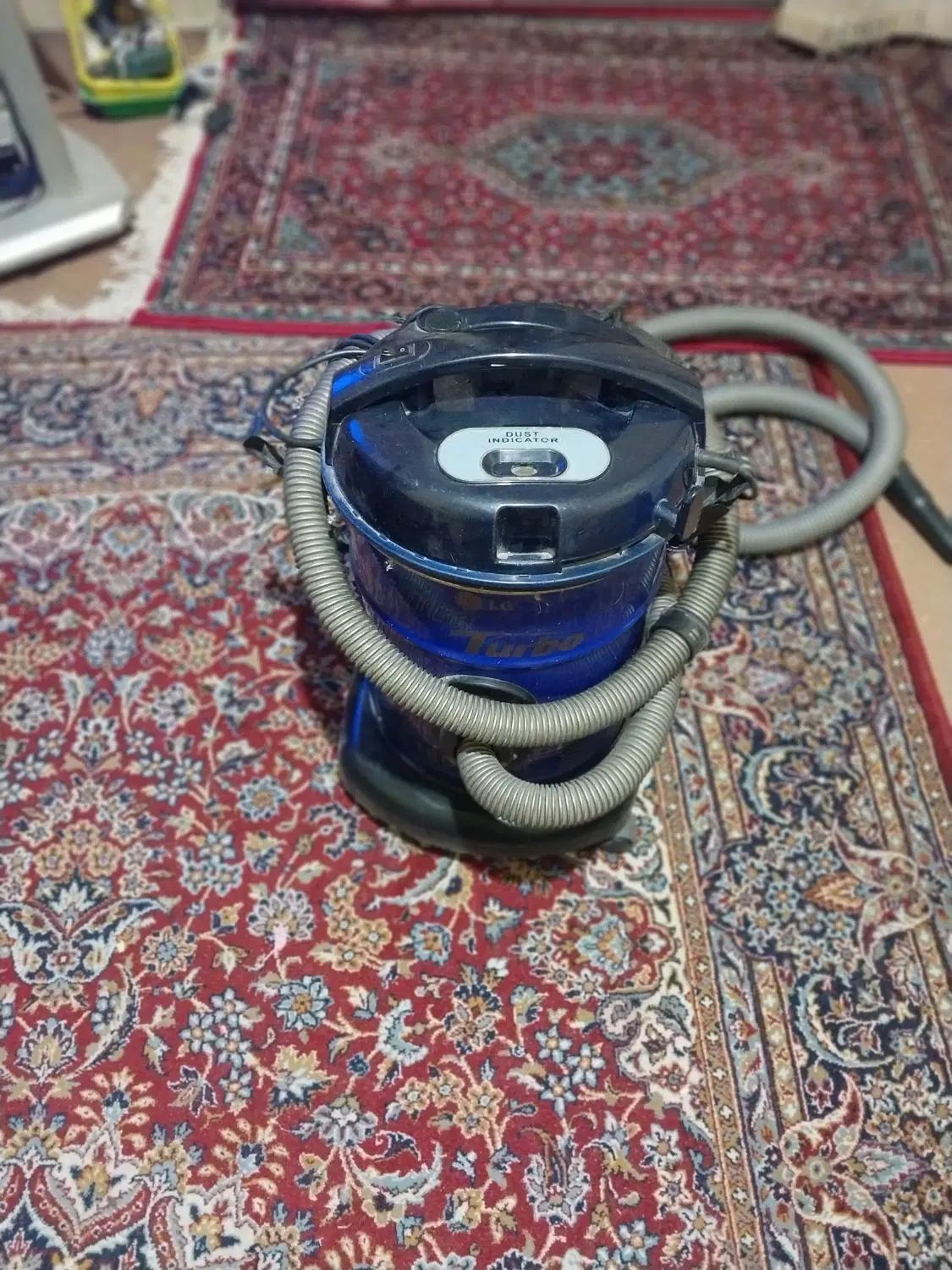 جارو برقی ال جی ۲۲۰۰|جاروبرقی، جارو شارژی، بخارشو|اصفهان, پارک مشتاق|دیوار