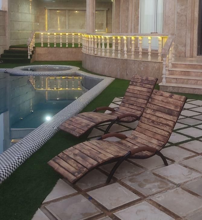 تخت کنار استخری چوبی باغ باغی استخر چوب روس روسی|تخت و سرویس خواب|دزفول, |دیوار