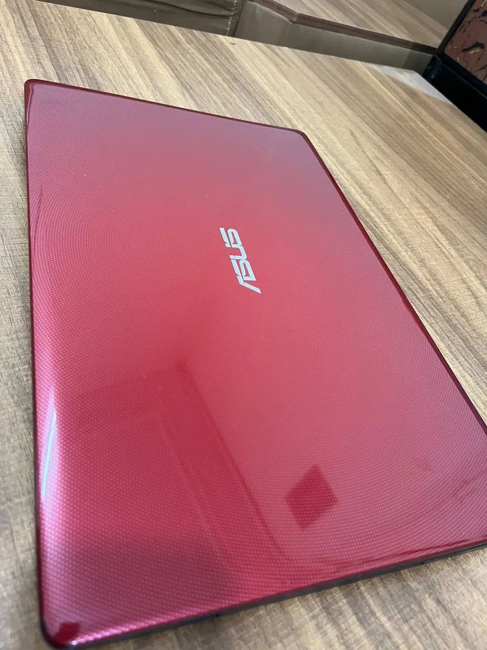 لپتاپ Asus قرمز شیک،مناسب روزمره ونرم افزار مهندسی|رایانه همراه|ساوه, |دیوار