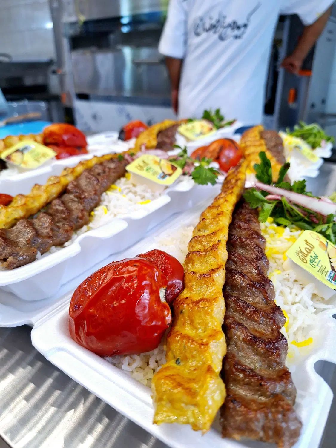 کوبیده مرغ اصفهان در مشهد|خوردنی و آشامیدنی|مشهد, آیت الله کاشانی|دیوار