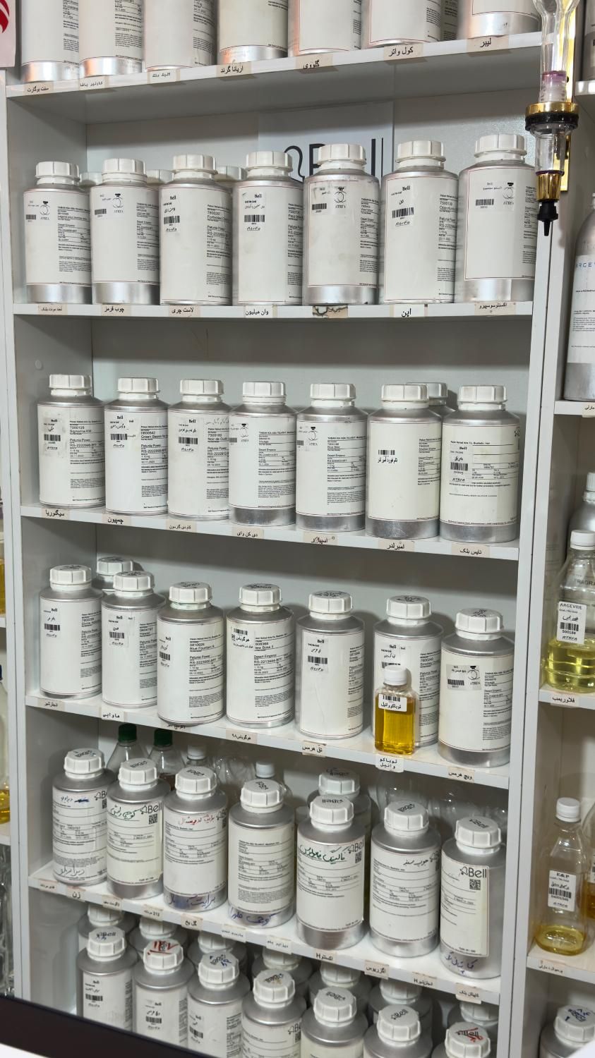 پخش عمده عطر و اسانس وملزومات|آرایشی، بهداشتی، درمانی|کرج, گوهردشت|دیوار