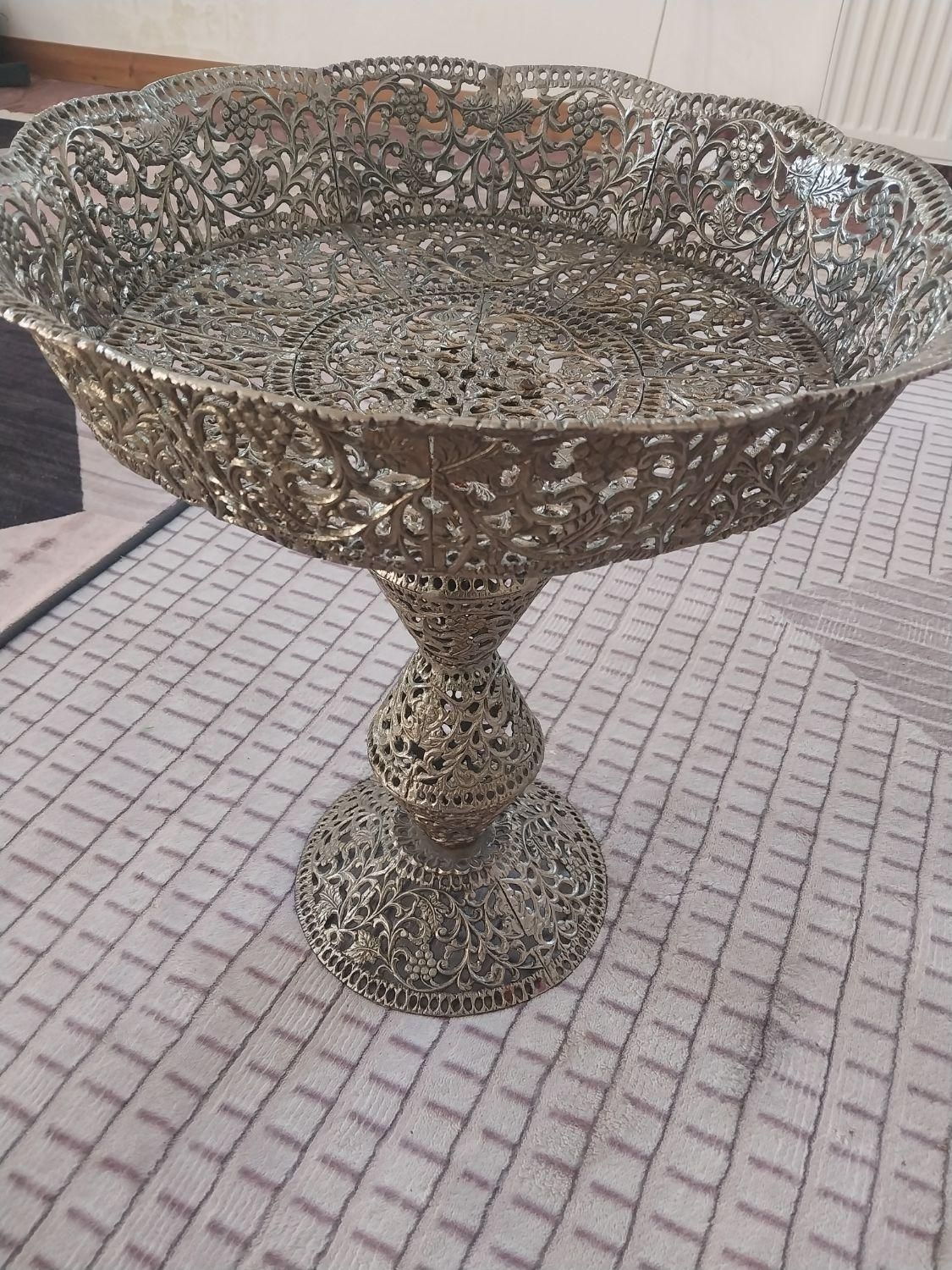 ظروف قدیمی|ظروف سرو و پذیرایی|اصفهان, باغ دریاچه|دیوار