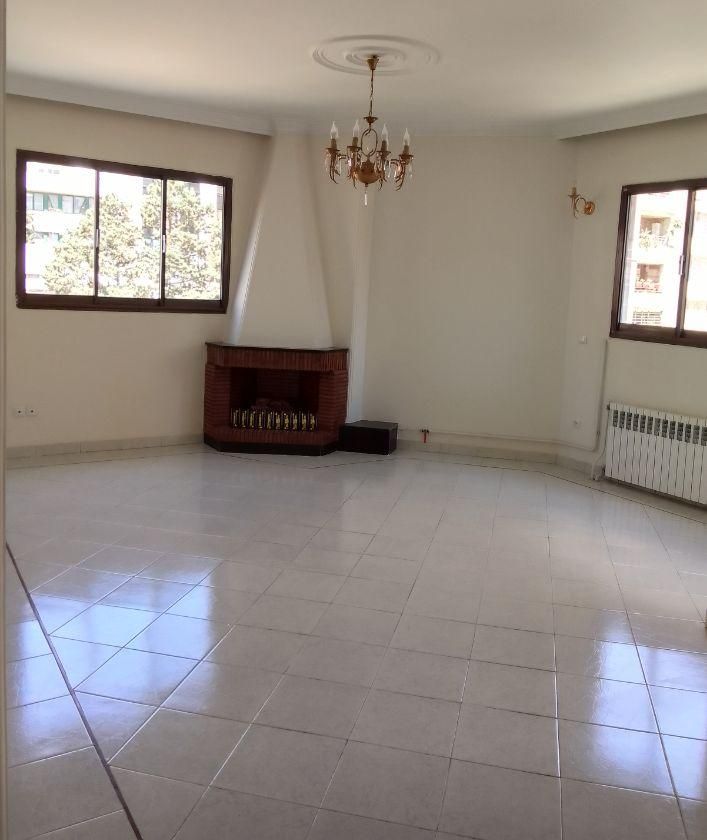 ۱۰۰متر آپارتمان. پاتریس لومومبا