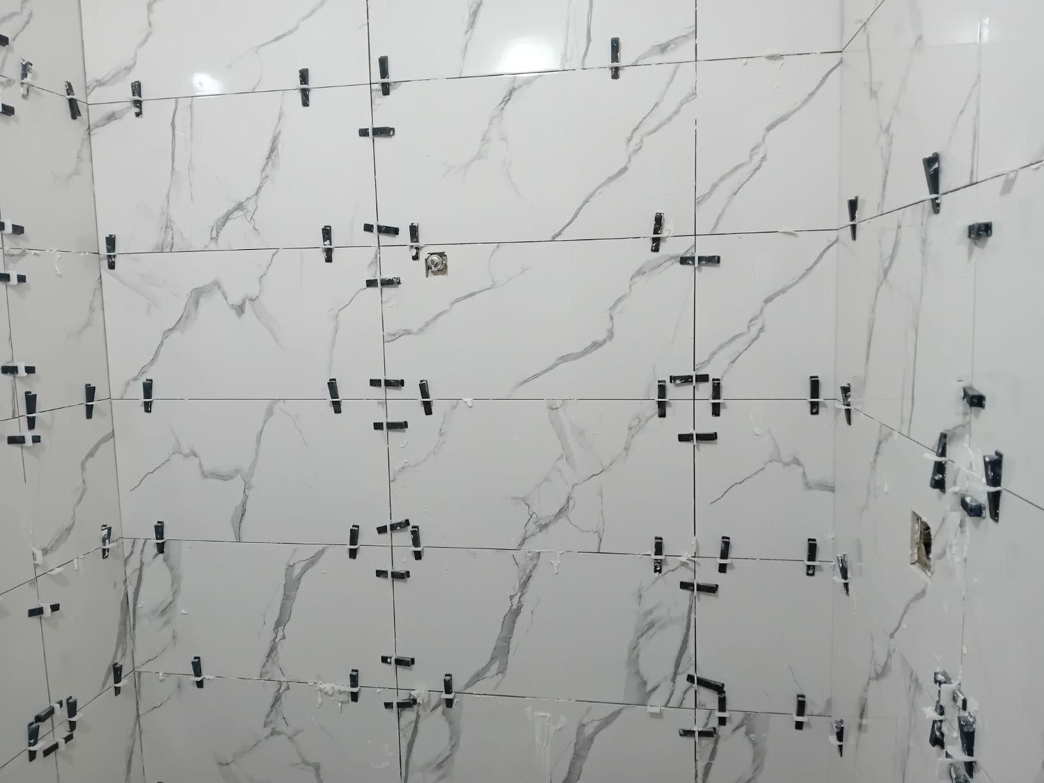 کاشی کار کاشی کاری سنگ گچ در تمام نقاط کرج و|خدمات پیشه و مهارت|کرج, گلشهر|دیوار