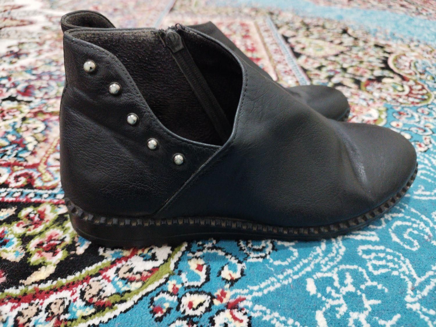 کفش نیم  بوت چرم|کیف، کفش، کمربند|زاهدان, |دیوار