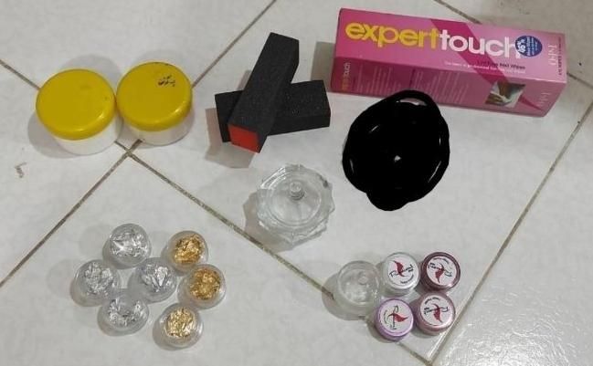 تعدادی وسایل کار ناخن بفروش میرسد|آرایشی، بهداشتی، درمانی|گرگان, |دیوار