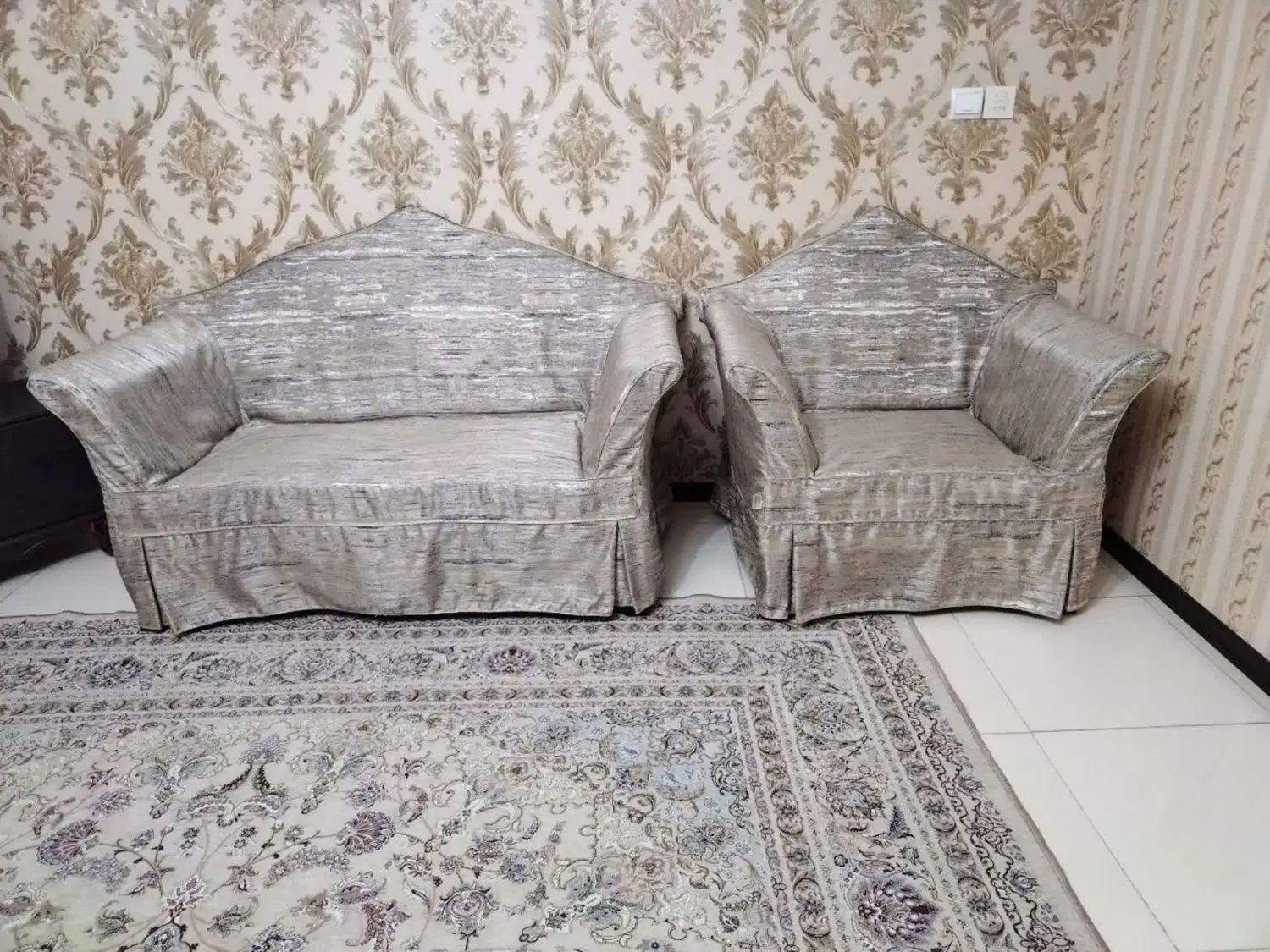 مبل ۷ نفره تمیز|مبلمان خانگی و میز عسلی|تهران, بیسیم|دیوار
