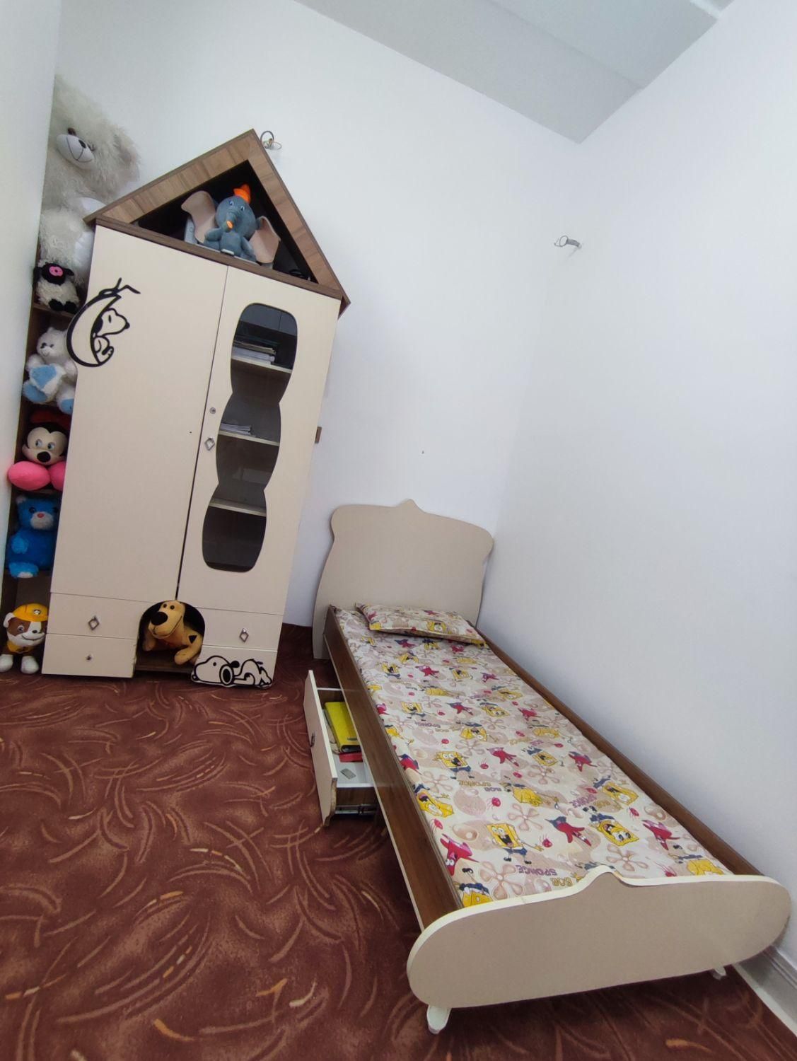 تخت نوجوان، کمد، شلف،تشک،|تخت و سرویس خواب|طبس, |دیوار