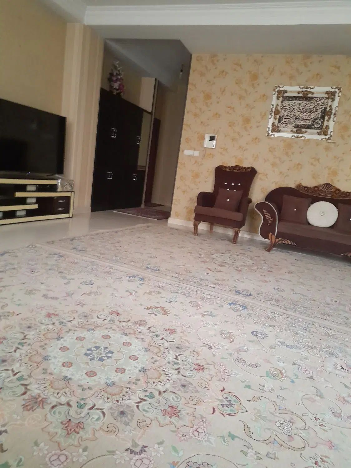 اپارتمان ۱۲۰ متری دارای امکانات  شهرک جهان ارا|اجارهٔ آپارتمان|کرج, شهرک جهان آرا|دیوار