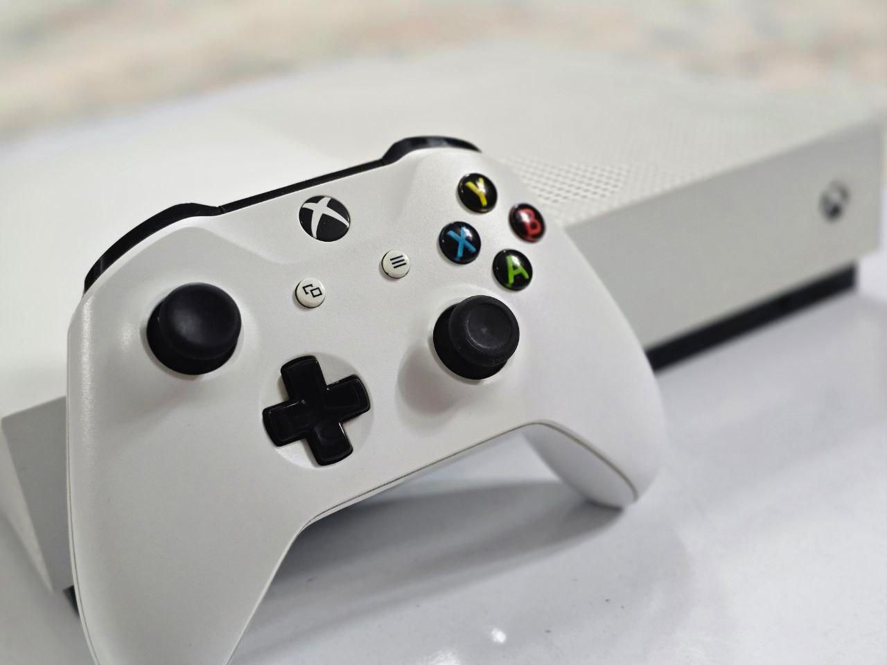 xbox one s all digital 1TB|کنسول، بازی ویدئویی و آنلاین|اصفهان, سروستان|دیوار