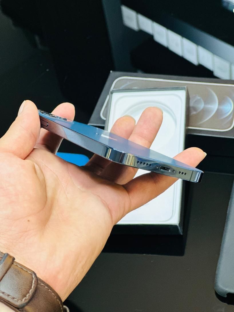 اپل iPhone 12 Pro با حافظهٔ ۵۱۲ گیگابایت در حد نو|موبایل|اصفهان, جلفا|دیوار