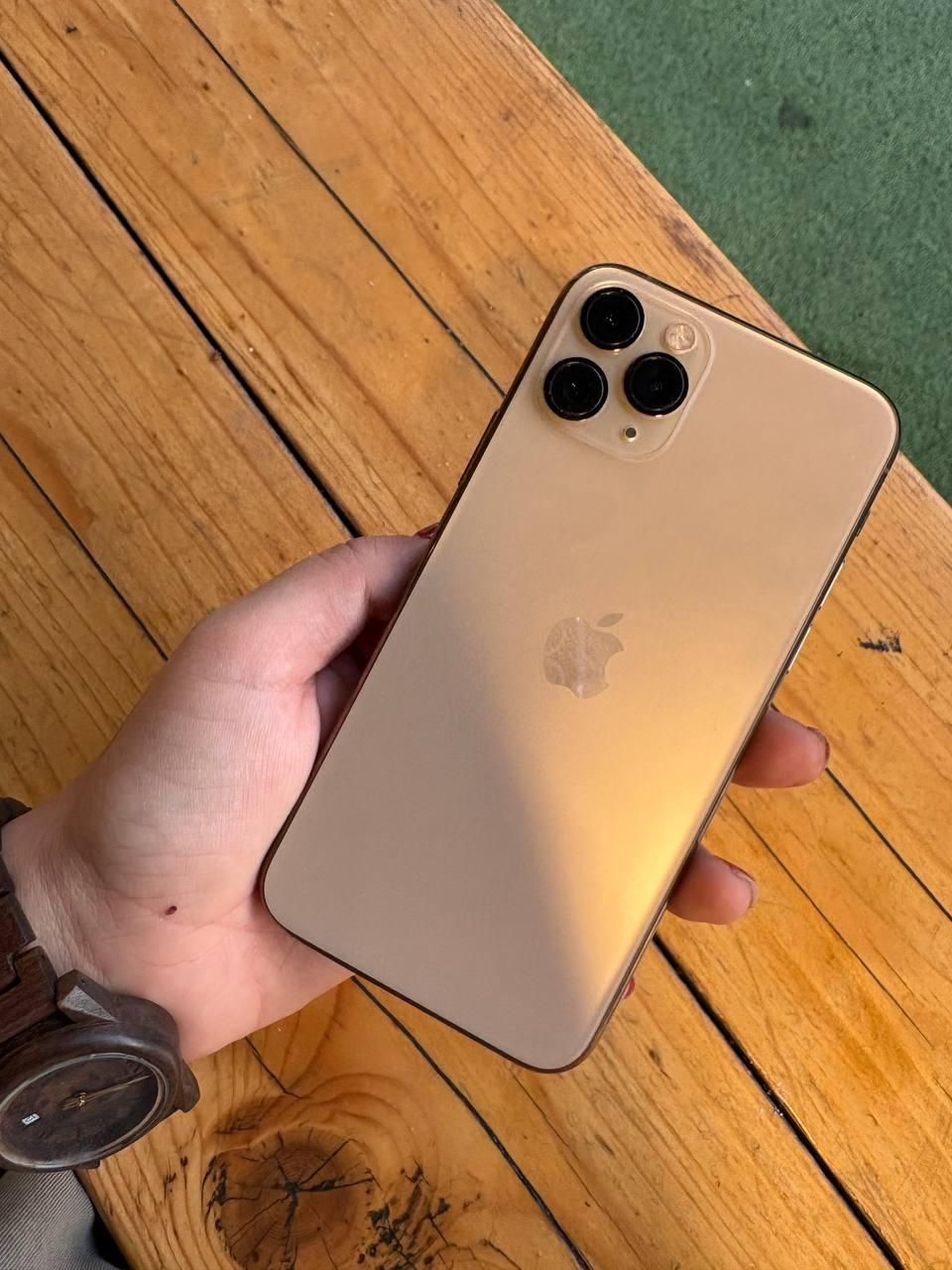 اپل iPhone 11 Pro با حافظهٔ ۲۵۶ گیگابایت|موبایل|رشت, کوی غلام نیا|دیوار