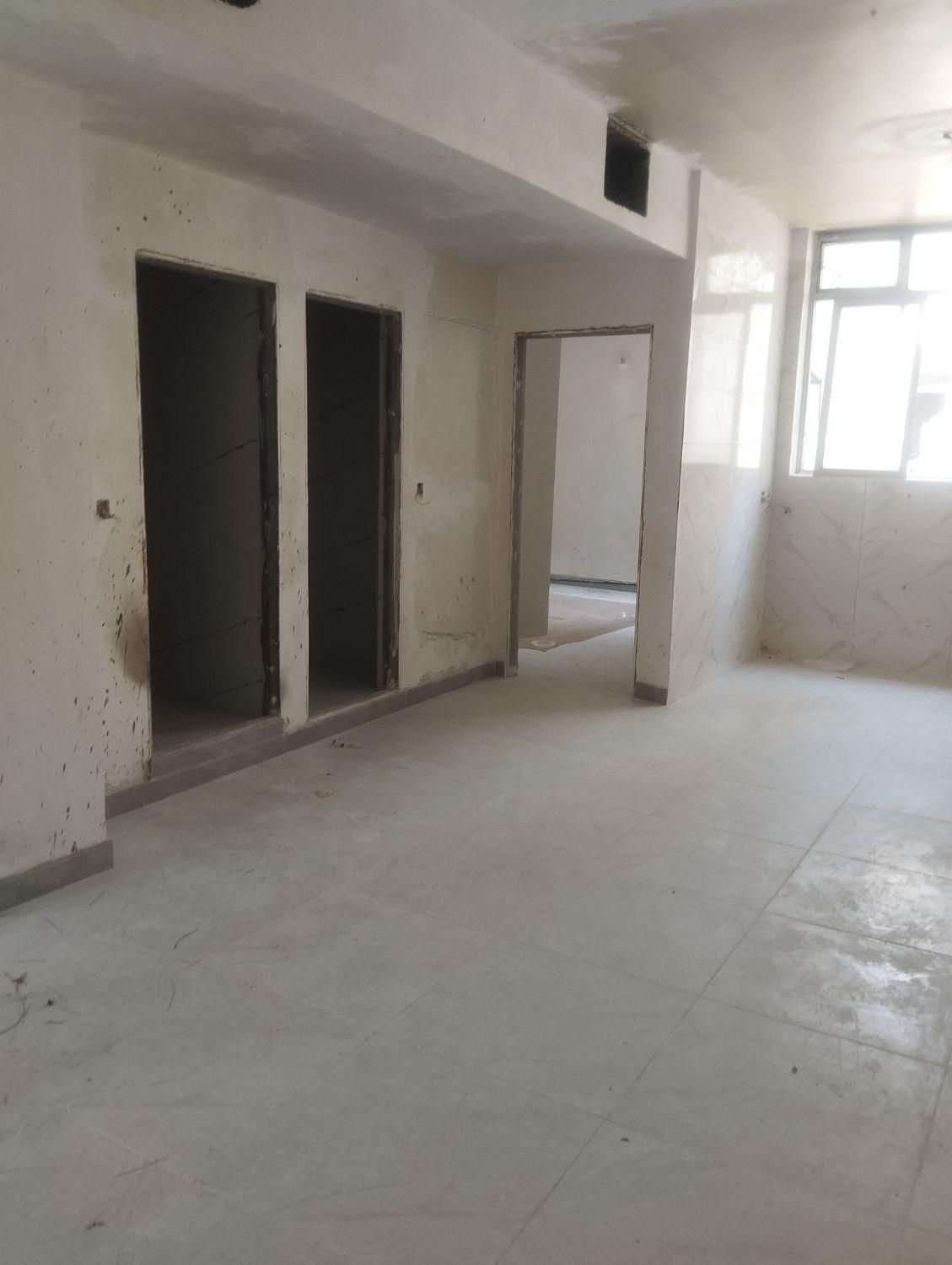 خانه دربستی در۳طبقه مجزا ۹۰متر۷۰۰با۶۷تمیزبارکینگ|اجارهٔ خانه و ویلا|تهران, کرمان|دیوار