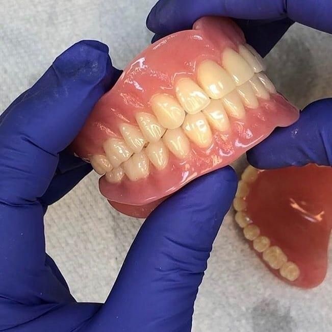 ساخت دندان مصنوعی باکیفیت وضمانت|خدمات آرایشگری و زیبایی|نهاوند, |دیوار