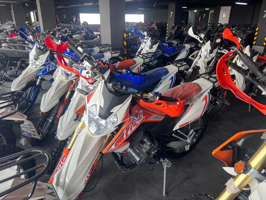 موتور سیکلت تریل 250cc نقد cr wr از دم قسط|موتورسیکلت|تهران, فاطمی|دیوار