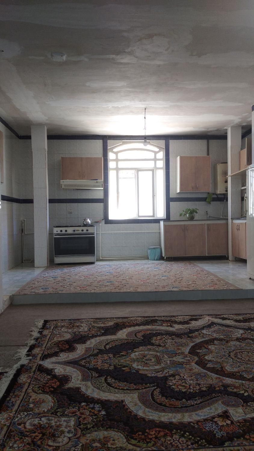 1سویت و 1منزل دربست با پارکینگ|اجارهٔ کوتاهمدت آپارتمان و سوئیت|خرمآباد, |دیوار