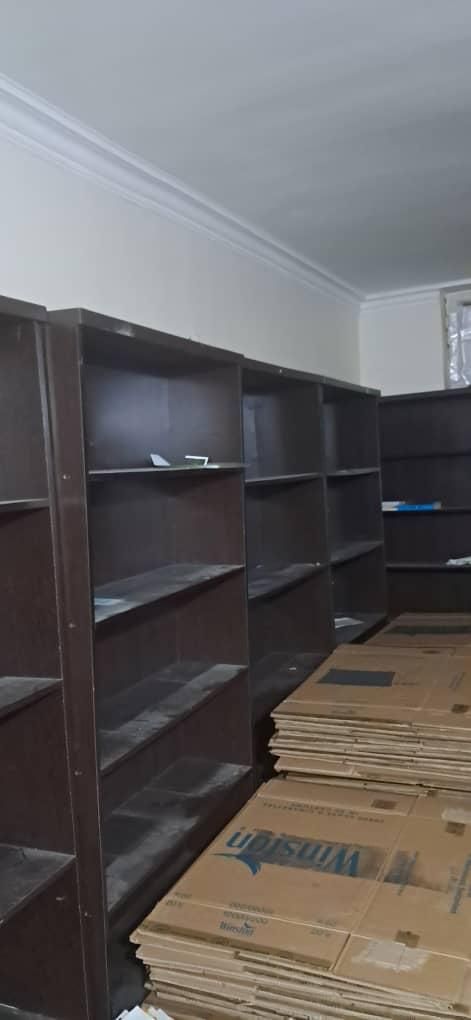 قفسه و میز چوبی|کتابخانه، شلف، قفسه‌های دیواری|تهران, جمال‌زاده|دیوار
