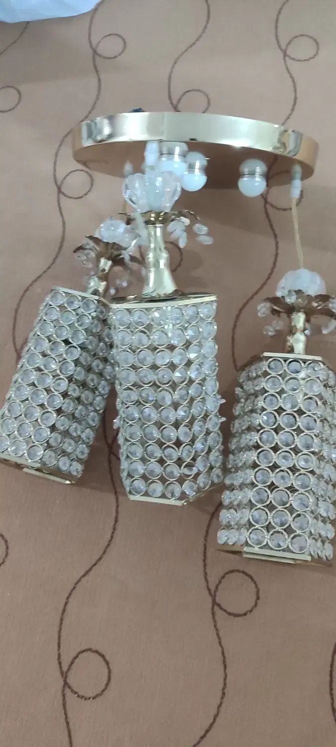 لوستر سه شاخه|لوستر و چراغ آویز|مشهد, طبرسی شمالی|دیوار