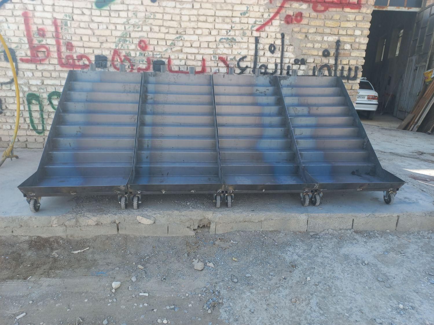 منبری میوه .ساخت بساط میوه با کیفیت|خدمات پیشه و مهارت|خمینیشهر, |دیوار